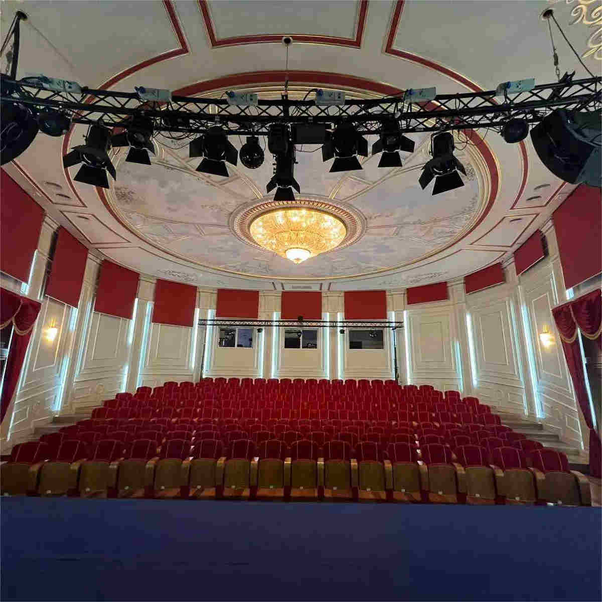 Tiyatro Kullanımı İçin Özel Aydınlatma Kafes Çerçeve Çalışmaları